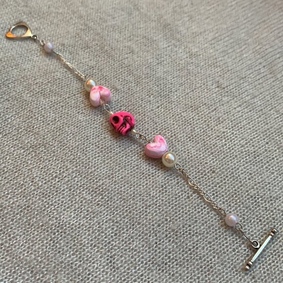💖 Handmade Pink Skull & Heart & Pearls Bracelet and Earrings Set - Picture 8 of 11